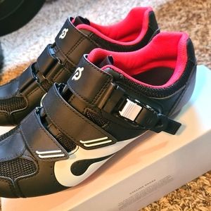 Peloton shoes size 39 (womens 8)